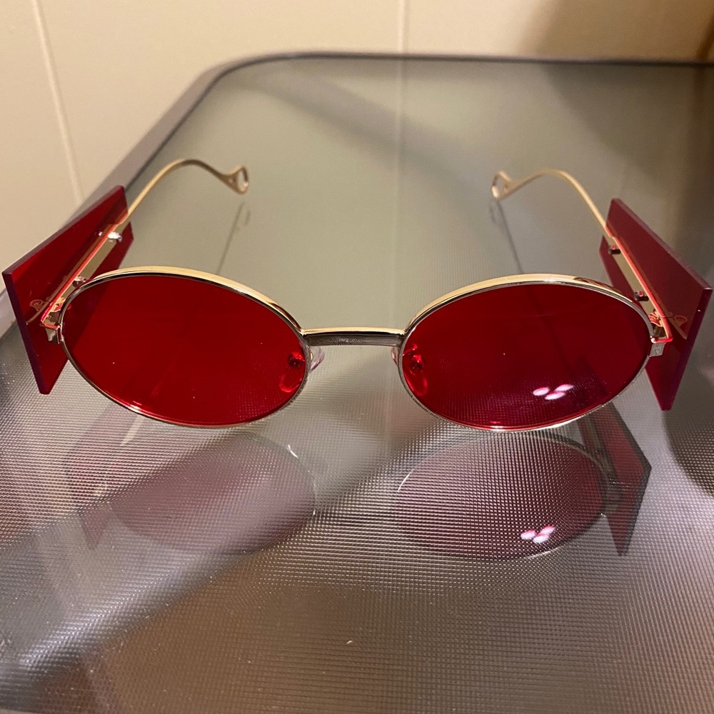 Red Tinted Rear View Sunglasses - Picture 4 of 4